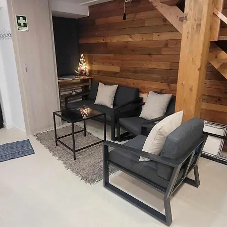 Zenhouse Semesterbostad *